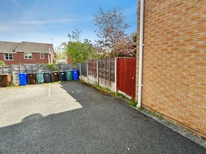 rear access - click for photo gallery